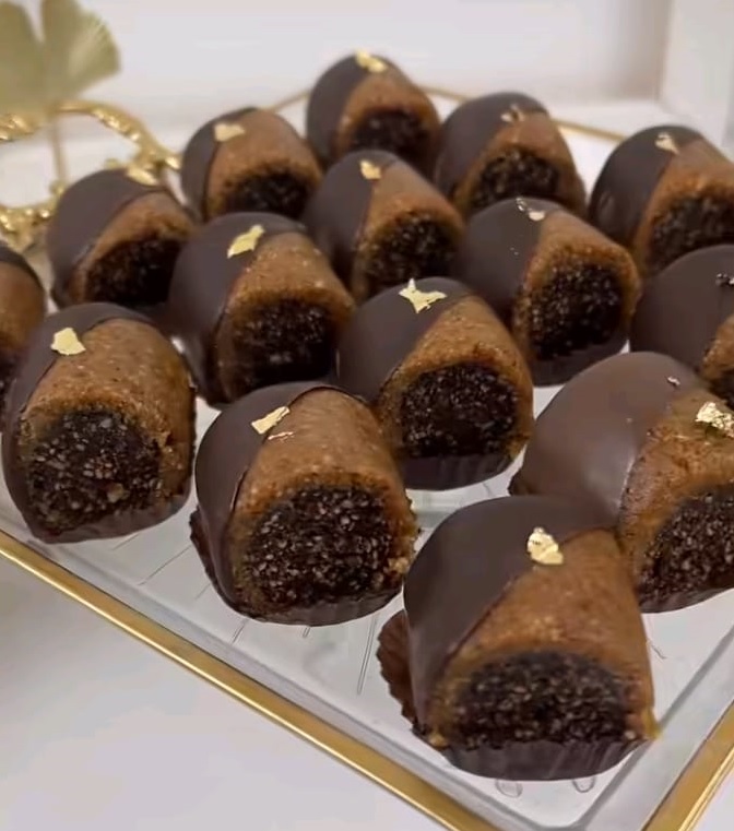 حلوى التمر باللوز - أزطوط نور ة